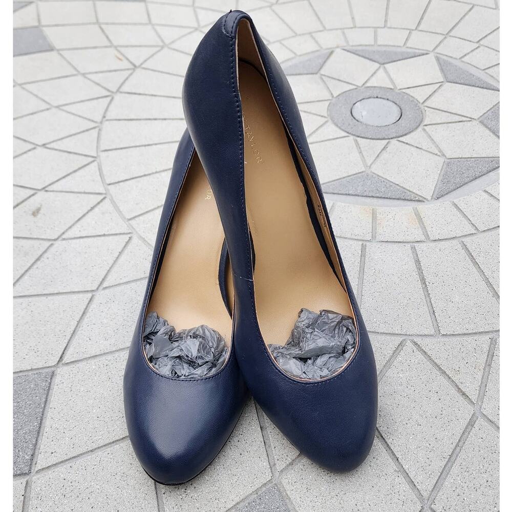 Ann Taylor Classic Round Toe Leather Pumps Heels 9.5